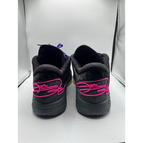 Nike LeBron 22 “Blacklight” size 11 men’s main image 6